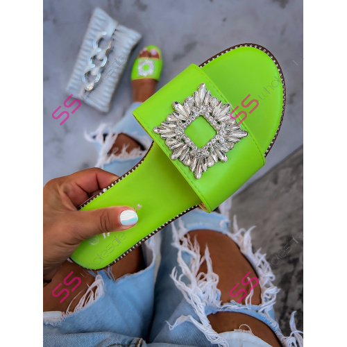 Šľapky so striebornou ozdobou JORDIS-