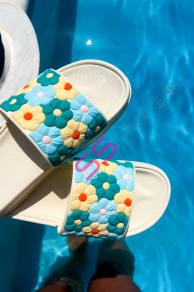 Kvetované gumené papuče FLOWER-