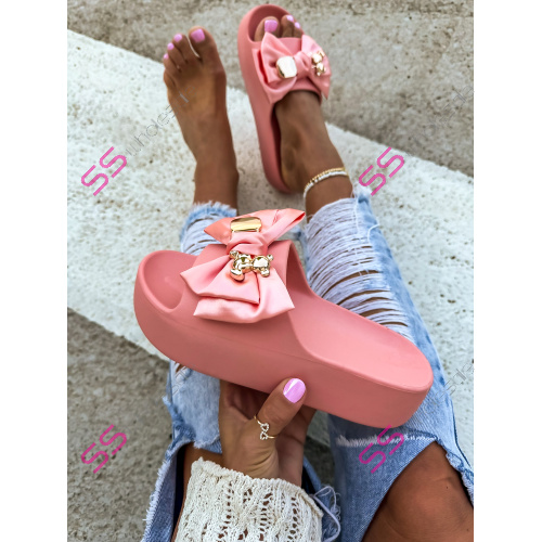 Platformové šľapky so zlatou ozdobou PEPPER-