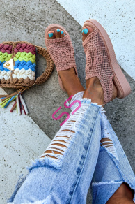 Vyšívané sieťované sandále AURORA-