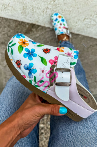 Vzorované zdravotnícke šľapky GARDEN