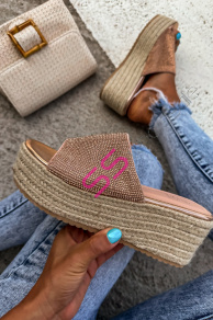 Platformové šľapky zdobené kamienkami ANETT+