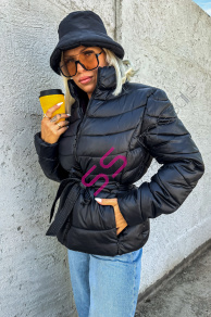 Štepovaná prechodná bunda s opaskom JENNIFER+