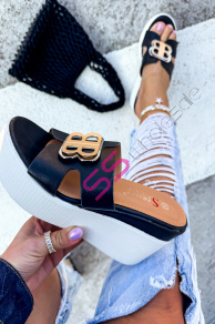 Platformové šľapky s ozdobou DESIREA+