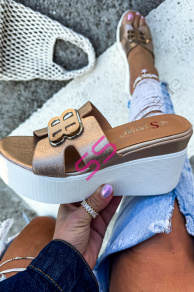 Platformové šľapky s ozdobou DESIREA-