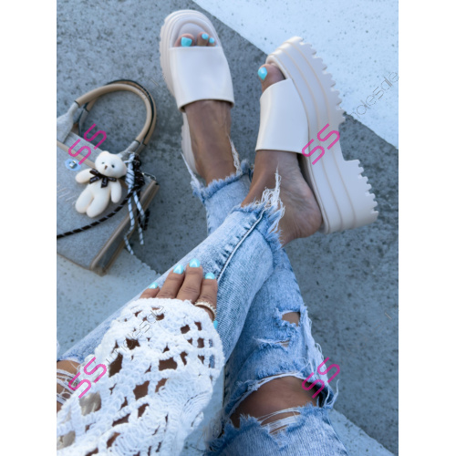 Platformové dámske šľapky YOLANDA-