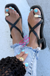 Čierne sandále so striebornou ozdobou SHARON-