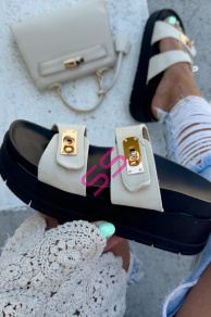 Dámske šľapky so zlatými ozdobami MODESTA