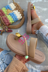 Dámske šľapky so zlatou ozdobou ALIENOR-