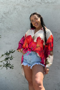 Kvetovaná saténová blúzka CARMON