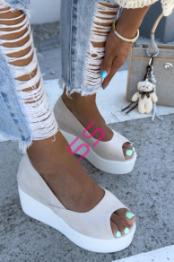 Béžové sandále na platforme TALYSA