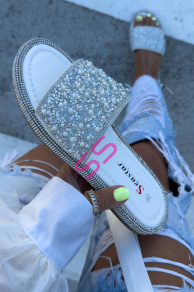 Šľapky zdobené kamienkami SHIRLEY-