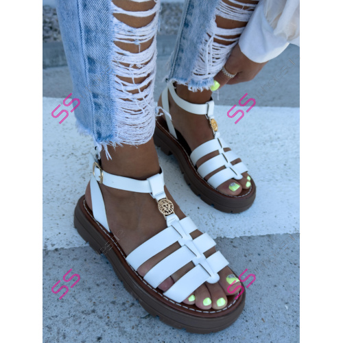 Biele sandále so zlatou ozdobou ROMANA-