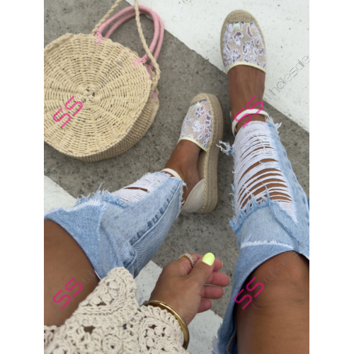 Vyšívané sandále v štýle espadrille KERYNA-