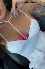 Biely top s vypchávkami MAISY