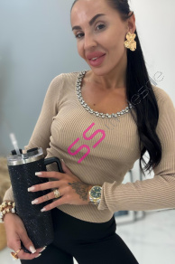 Vrúbkovaný pulóver zdobený kamienkami MILA+