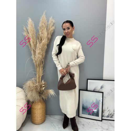 Dlhé pletené šaty s ozdobou ANEKA