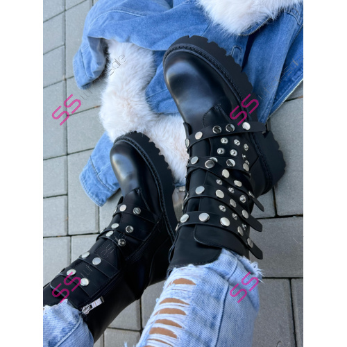 Členkové čižmy so striebornými ozdobami ELLITA-