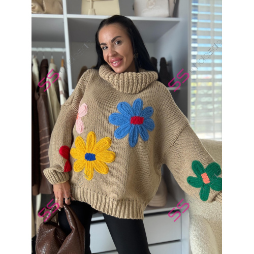 Elegantný rolák zdobený kvetmi BERYLA+