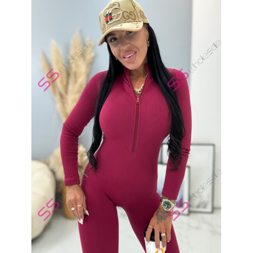 Tvarujúci vrúbkovaný overal ALICENT