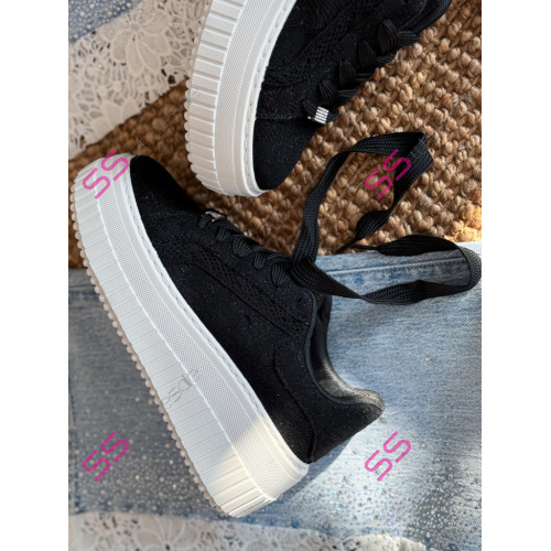 Trblietavé tenisky zdobené čipkou ANIRMA