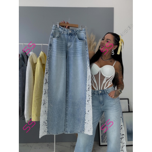 Vysokopásové wide leg rifle zdobené kamienkami a čipkou