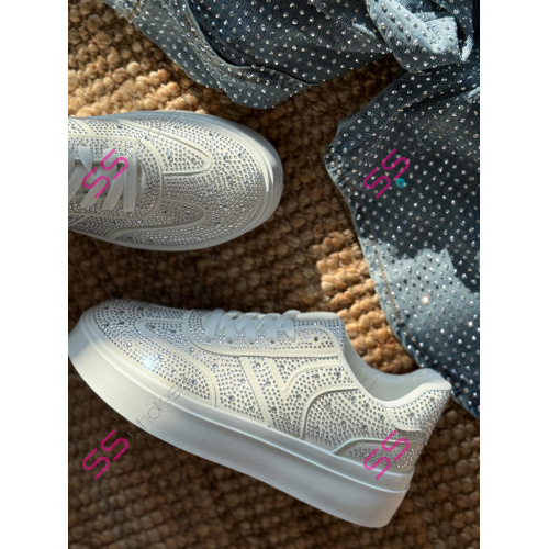 Platformové tenisky zdobené kamienkami CHILA