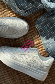 Platformové tenisky zdobené kamienkami CHILA