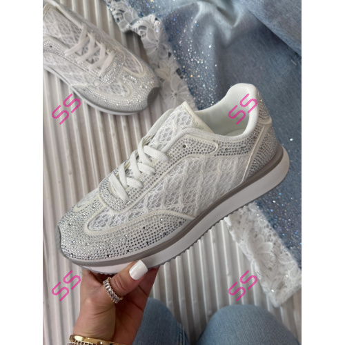 Platformové tenisky zdobené kamienkami NESANA