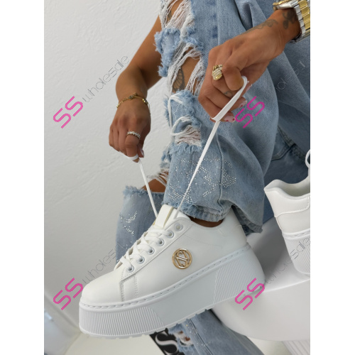 Platformové tenisky so zlatými aplikáciami JANELA-