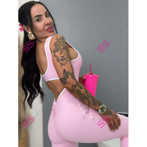 Tvarujúci overal s vypchávkami a tvarovaným zadkom LIVIANA