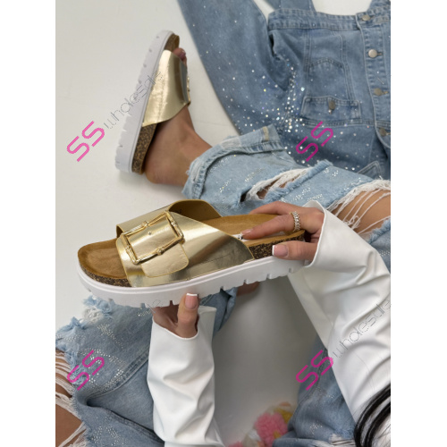  Dámske šľapky so zlatou ozdobou BEA