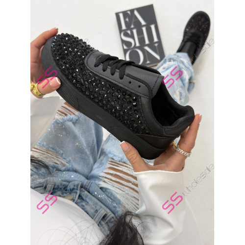 Platformové tenisky zdobené kamienkami ALATIA-