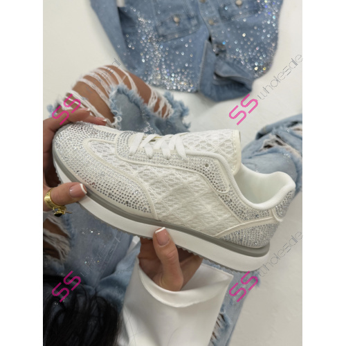 Platformové tenisky zdobené kamienkami NESANA-