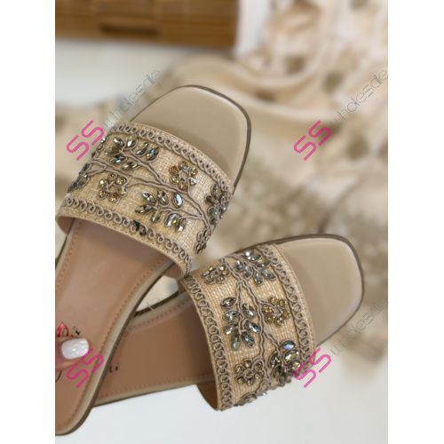 Dámske šľapky so ozdobou ONE